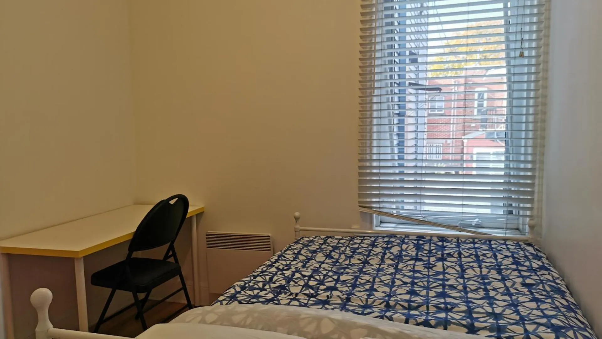 Guest house Delightful Room Near Metro Monk Station With Self Check-In Montreal Canada