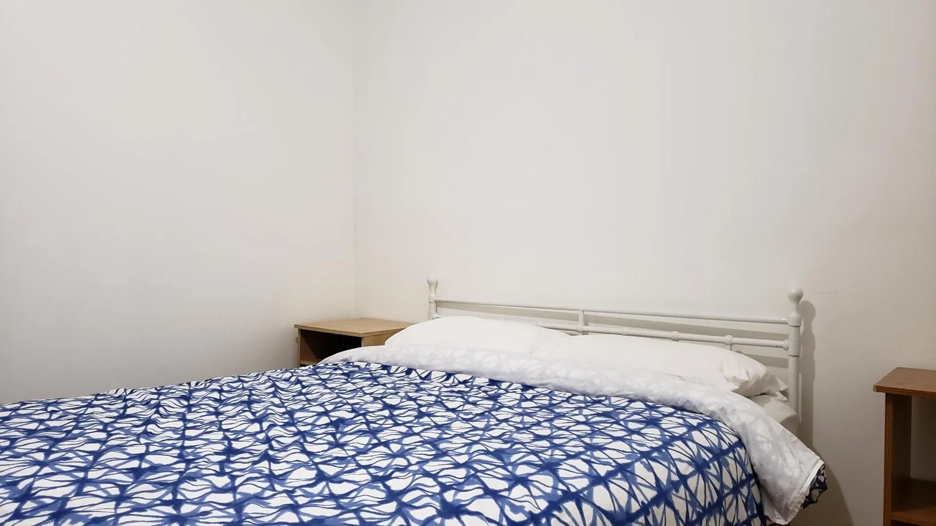 Guest house Delightful Room Near Metro Monk Station With Self Check-In Montreal Canada